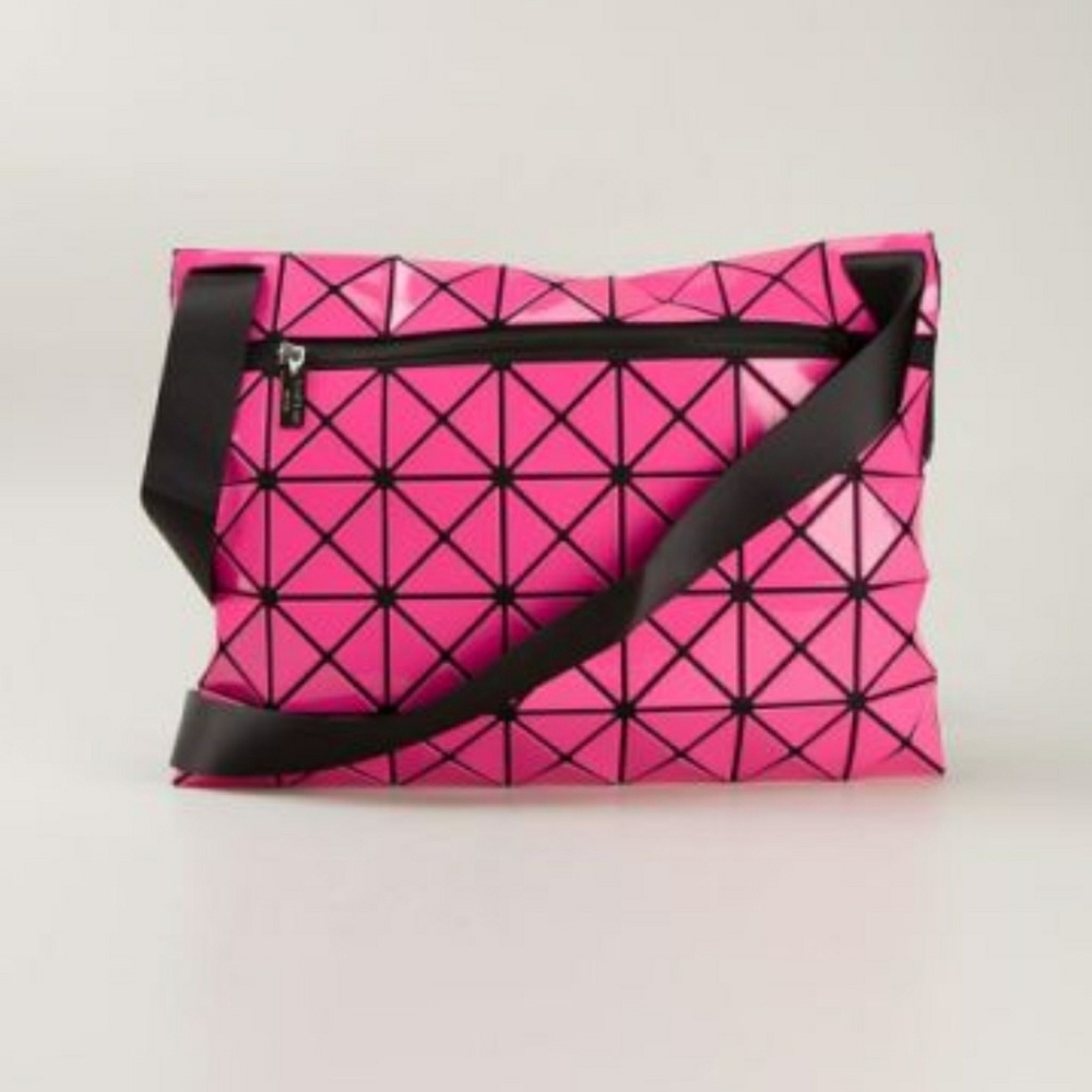 Versatile Geometric Pattern Bag/Clutch/Crossbody - image 1